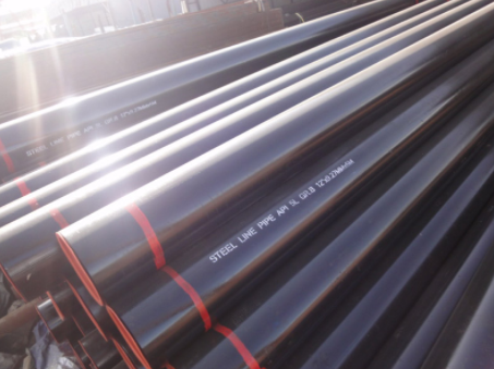 Differences between Welded and Seamless Steel Pipes