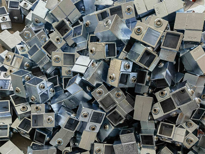 Malleable Iron Square Pipe Clamp Fitting